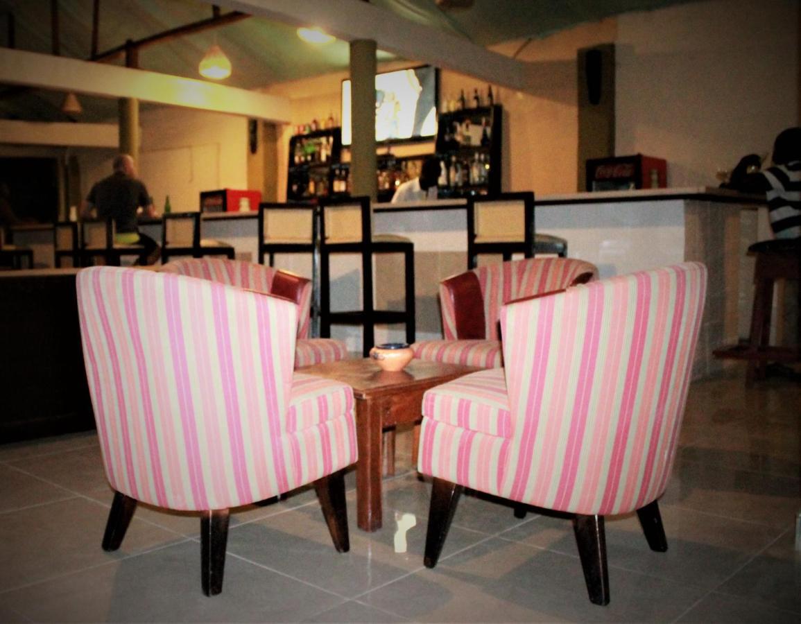Badala Park Hotel Kotu Extérieur photo