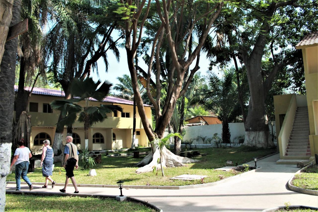 Badala Park Hotel Kotu Extérieur photo