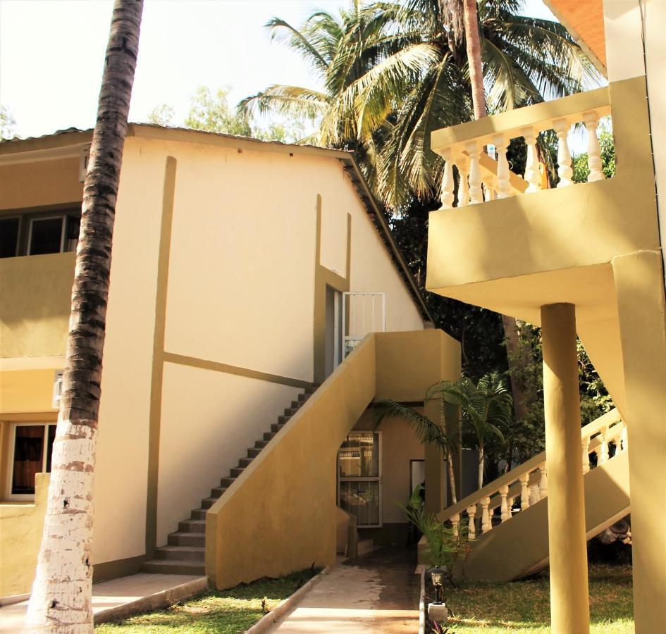 Badala Park Hotel Kotu Extérieur photo